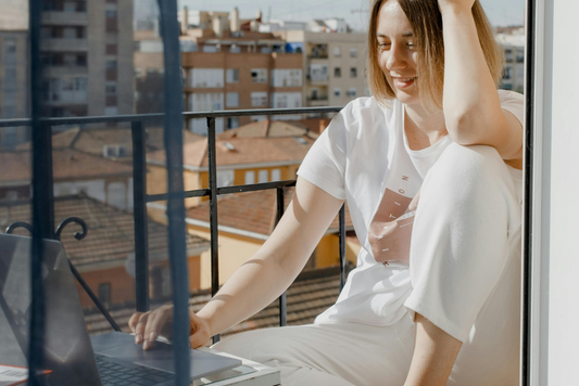 Embrace the Outdoors: 5 Tips for Home Working from Your Garden in Summertime