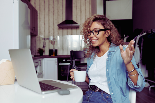 Staying Connected: How to Enjoy Virtual Lunch Breaks with Friends While Working from Home